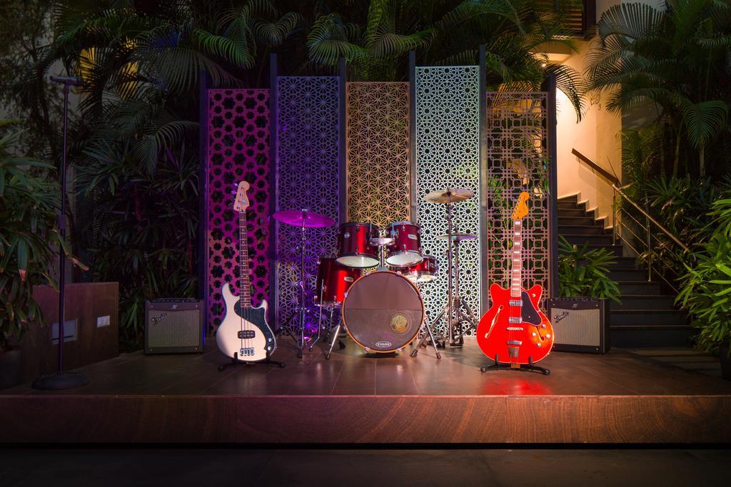 Hard Rock Hotel Goa Calangute Exterior foto The stage at the hotel's lobby
