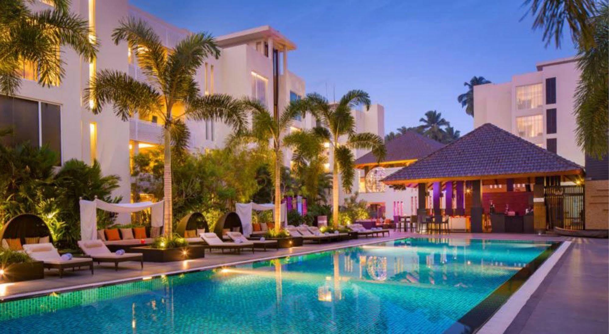 Hard Rock Hotel Goa Calangute Exterior foto The pool at the W Retreat & Spa, Phuket
