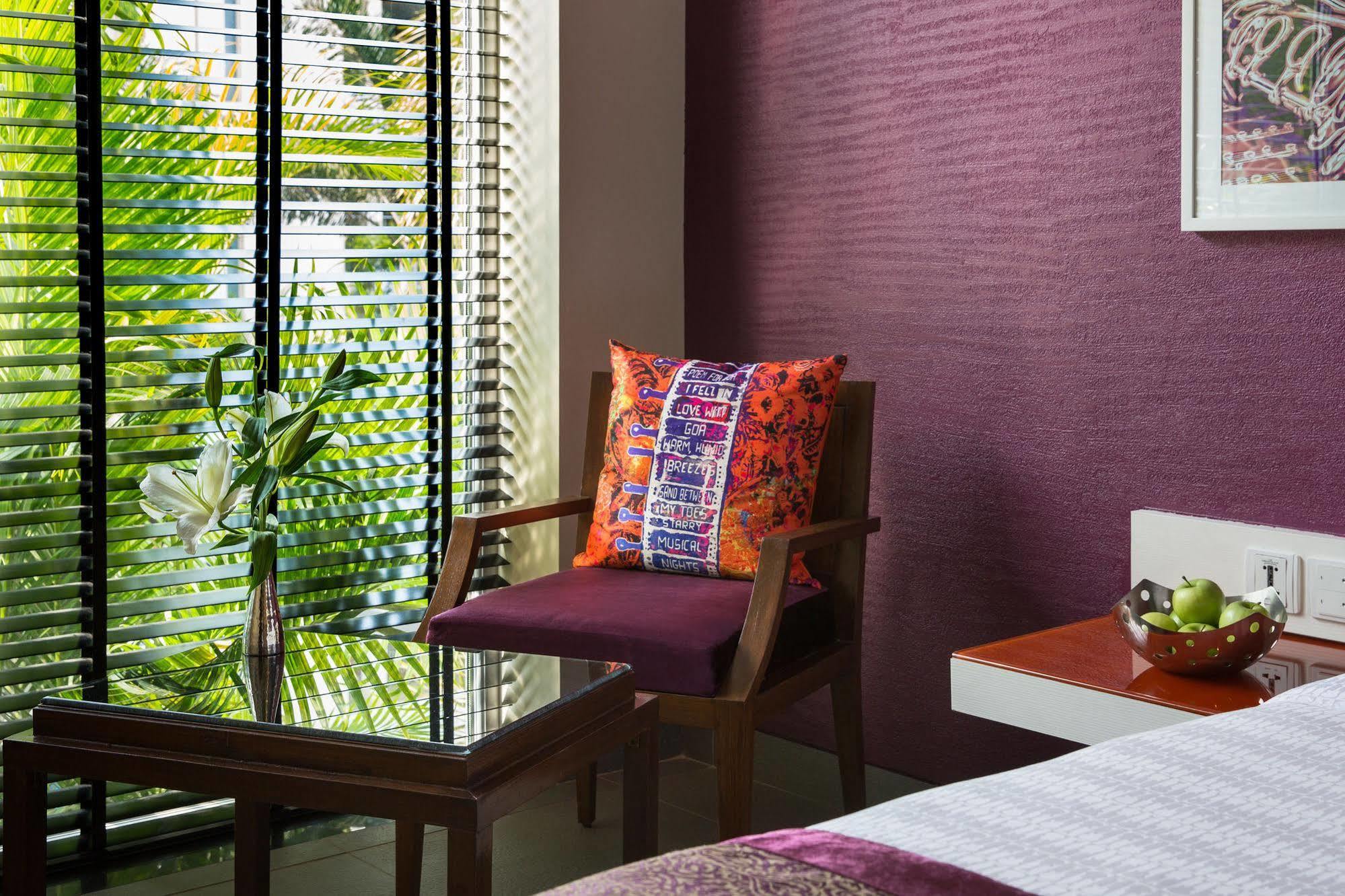 Hard Rock Hotel Goa Calangute Exterior foto A room at the Taj Bengal